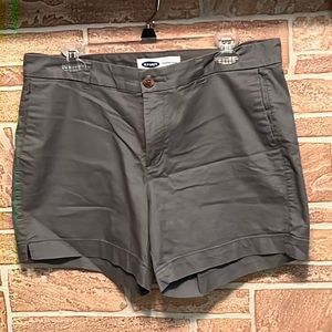 Grey Old Navy Women’s Everyday Short size 12